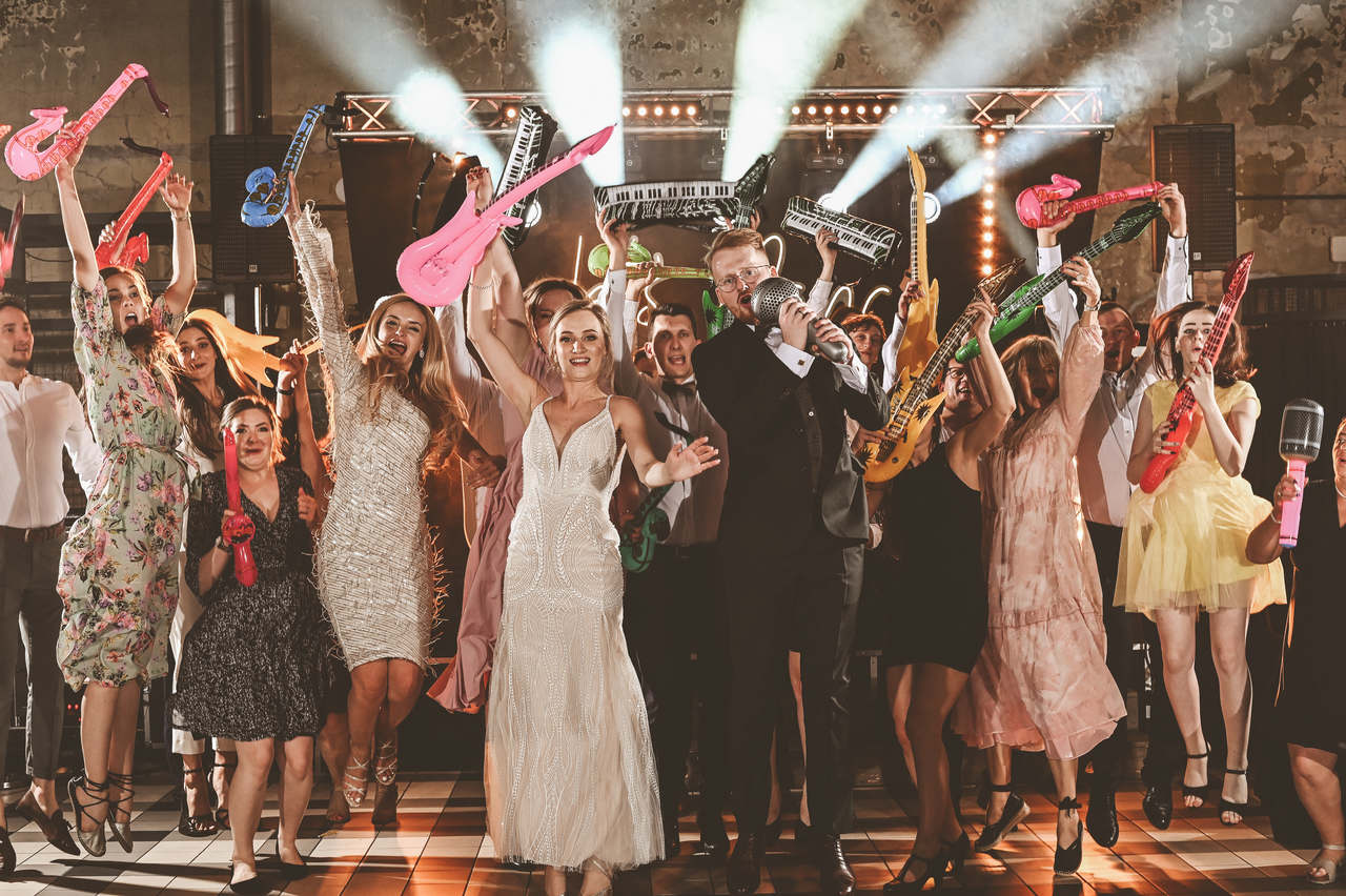 1280_Easy-Resize.com_